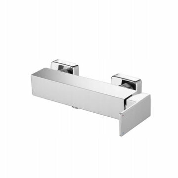 Cube fürdőszobai kádtöltő csaptelep króm Cube fürdőszobai kádtöltő csaptelep króm