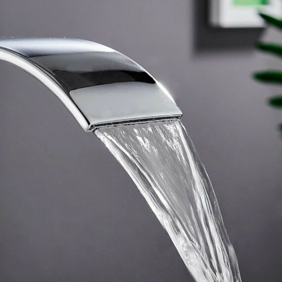 Elva fürdőszobai mosdó csaptelep vízesés alakú vízsugárral króm