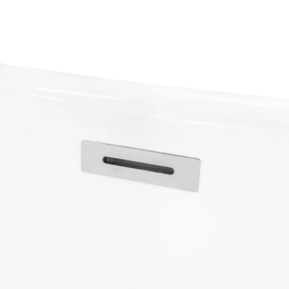 Fira szabadon álló kád